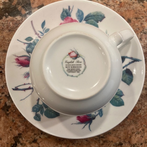 English Rose an exclusive design ROY KIRKHAM fine bone China TEA SET - Picture 7 of 15